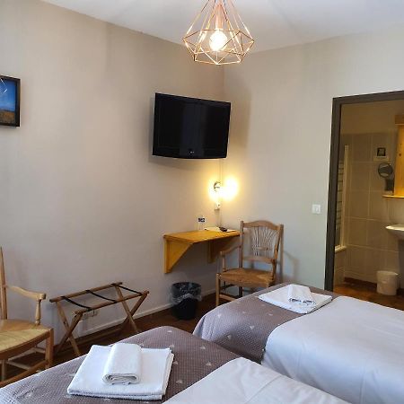Saint-Martin-dʼArdèche Logis Hotel Restaurant L'Escarbille מראה חיצוני תמונה