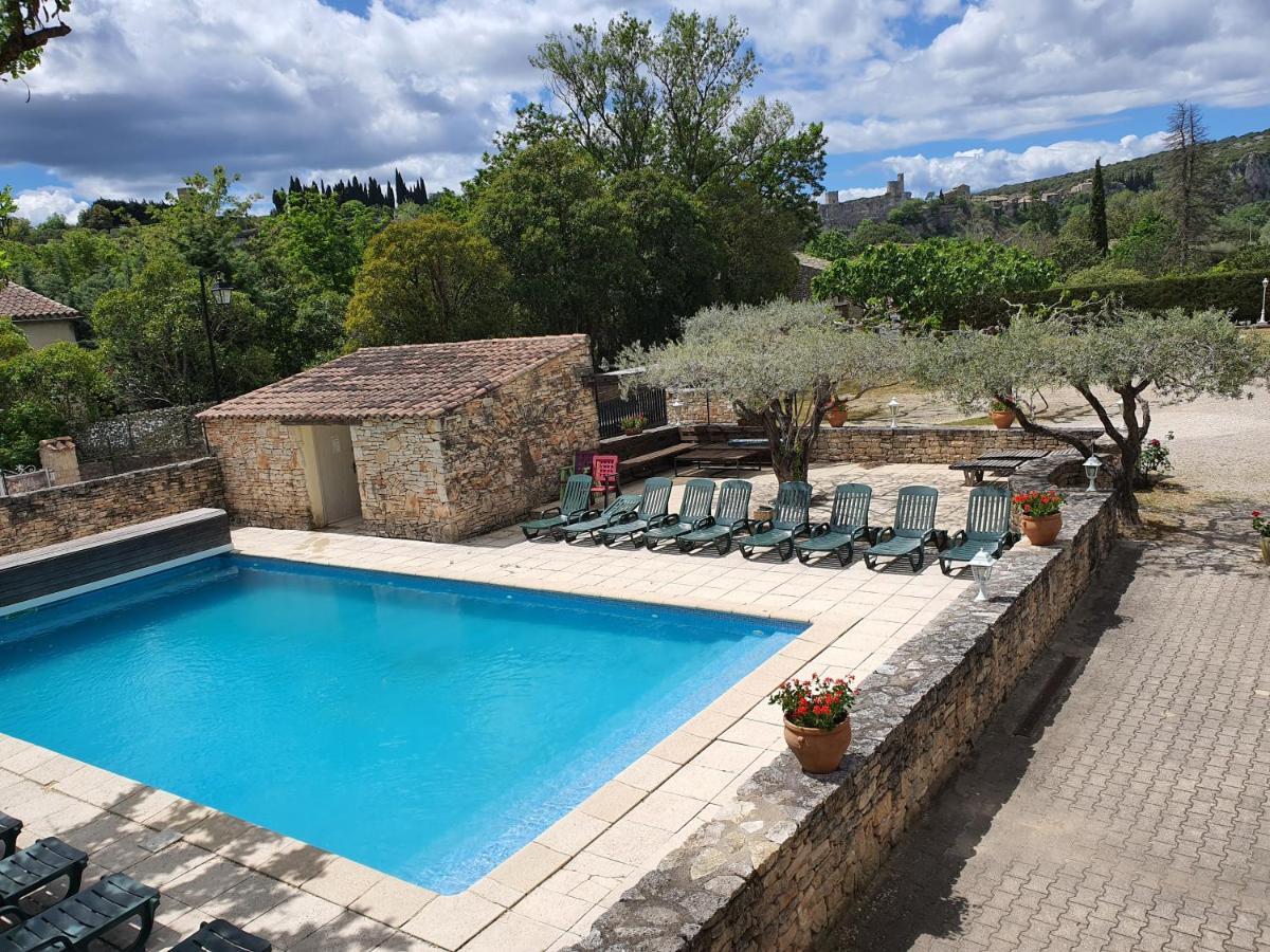 Saint-Martin-dʼArdèche Logis Hotel Restaurant L'Escarbille מראה חיצוני תמונה