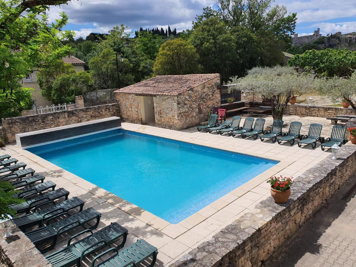 Saint-Martin-dʼArdèche Logis Hotel Restaurant L'Escarbille מראה חיצוני תמונה