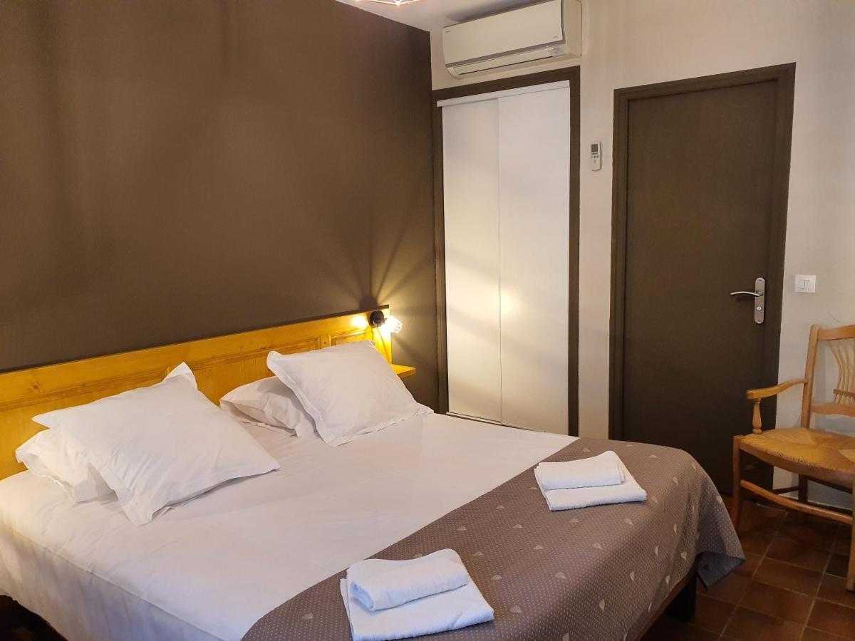 Saint-Martin-dʼArdèche Logis Hotel Restaurant L'Escarbille מראה חיצוני תמונה
